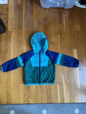 L.L. Bean Teal and Navy Lightweight Hooded Windbreaker